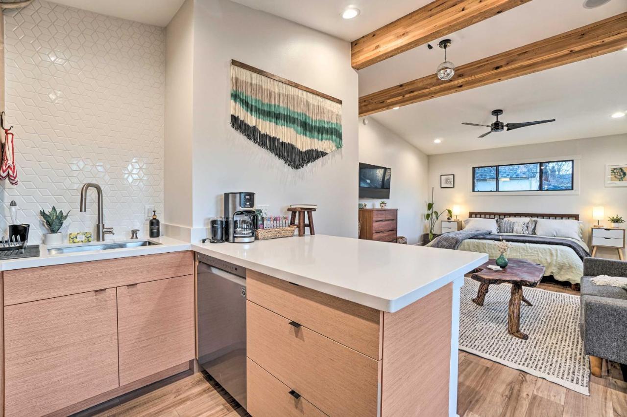 Cozy Flagstaff Studio With Patio - Near Dtwn! Экстерьер фото
